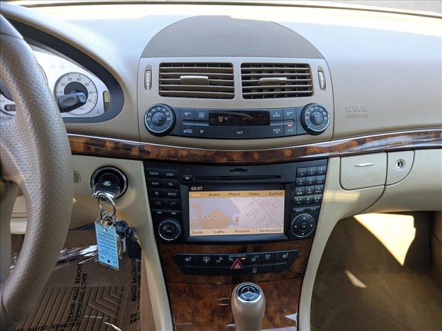 Used 2009 Mercedes-Benz E 350 Sedan image 14