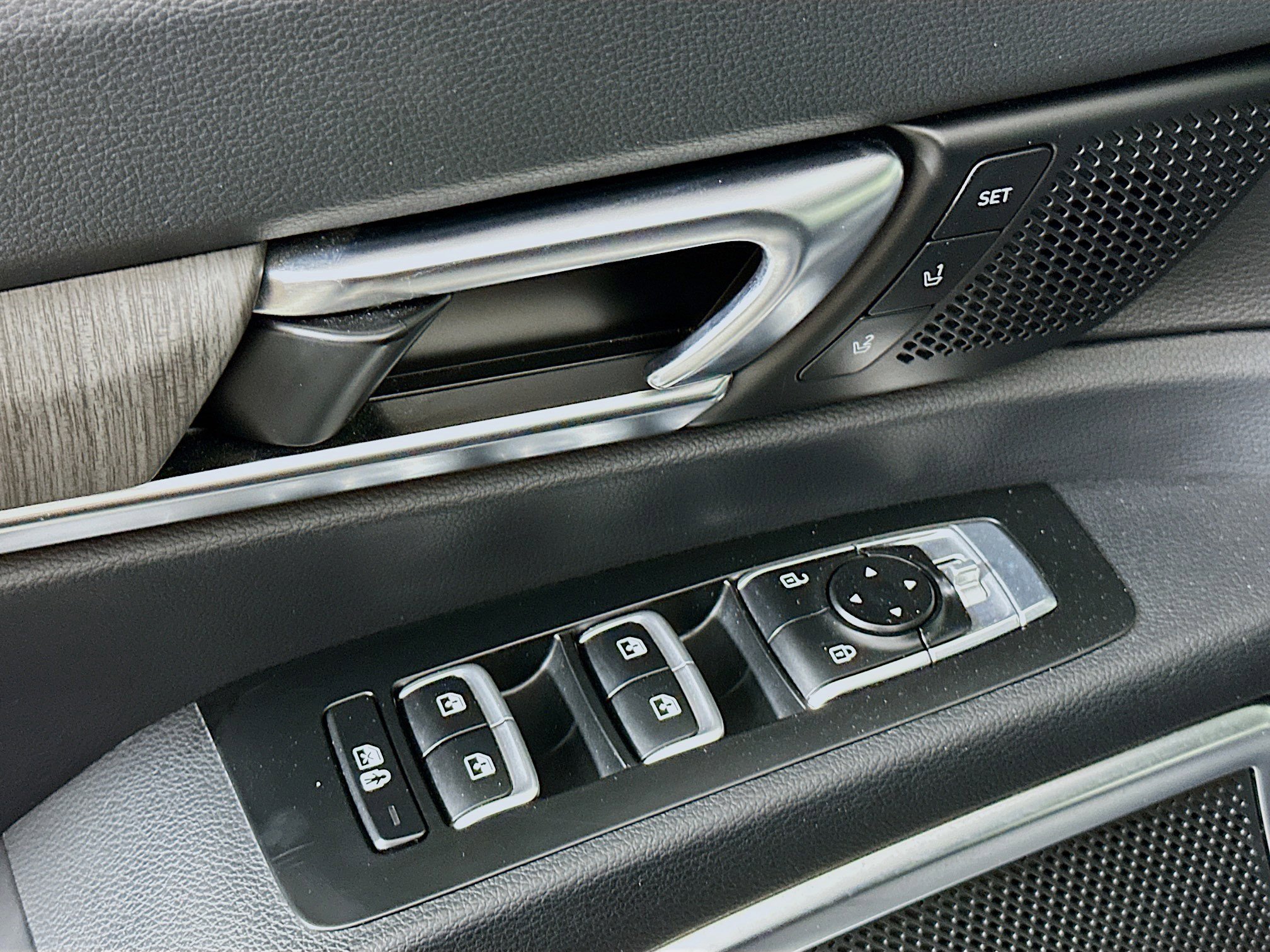 Used 2024 Kia Telluride SX image 15