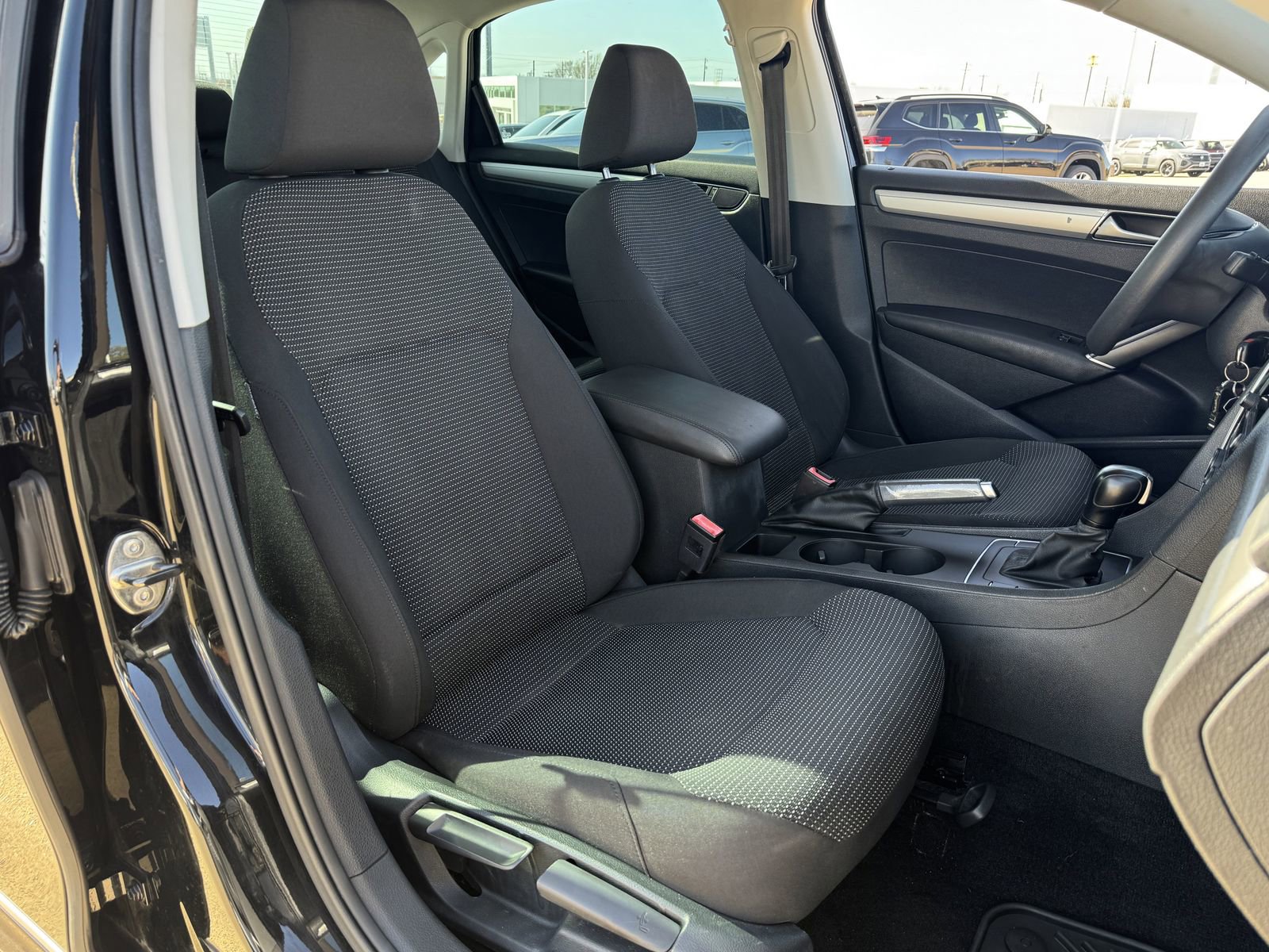 Used 2016 Volkswagen Passat 1.8T S image 26