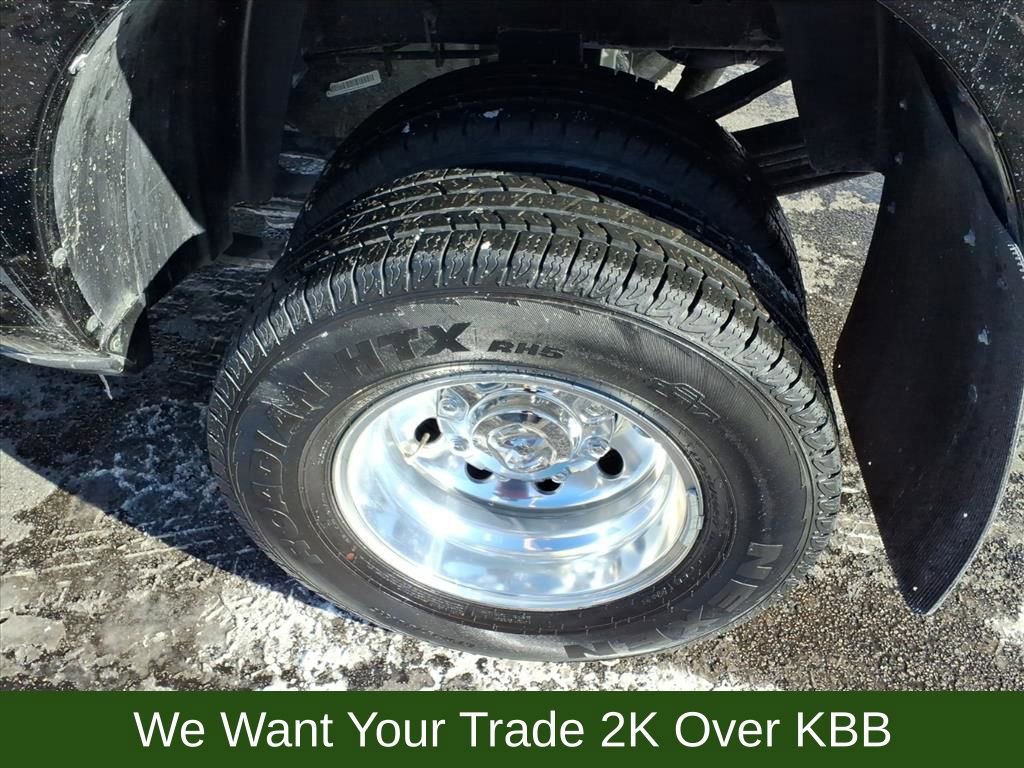 Used 2024 RAM 3500 Laramie image 12