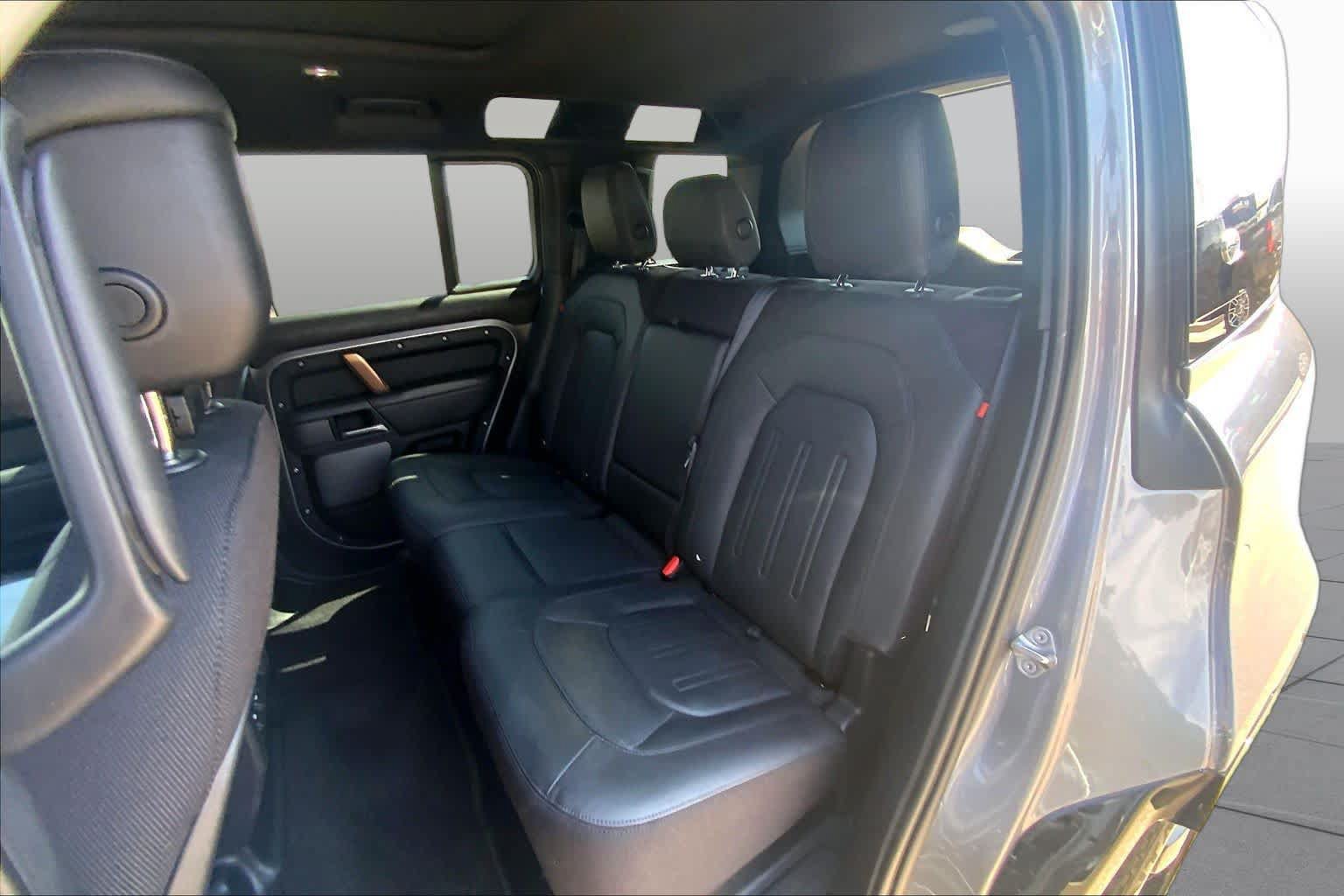 Used 2023 Land Rover Defender 110 X AWD/4WD image 21