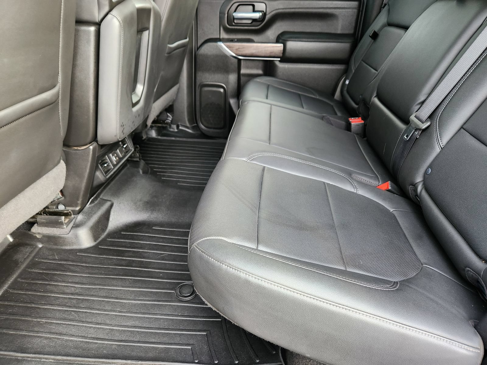 Used 2020 Chevrolet Silverado 3500 LTZ AWD/4WD image 36