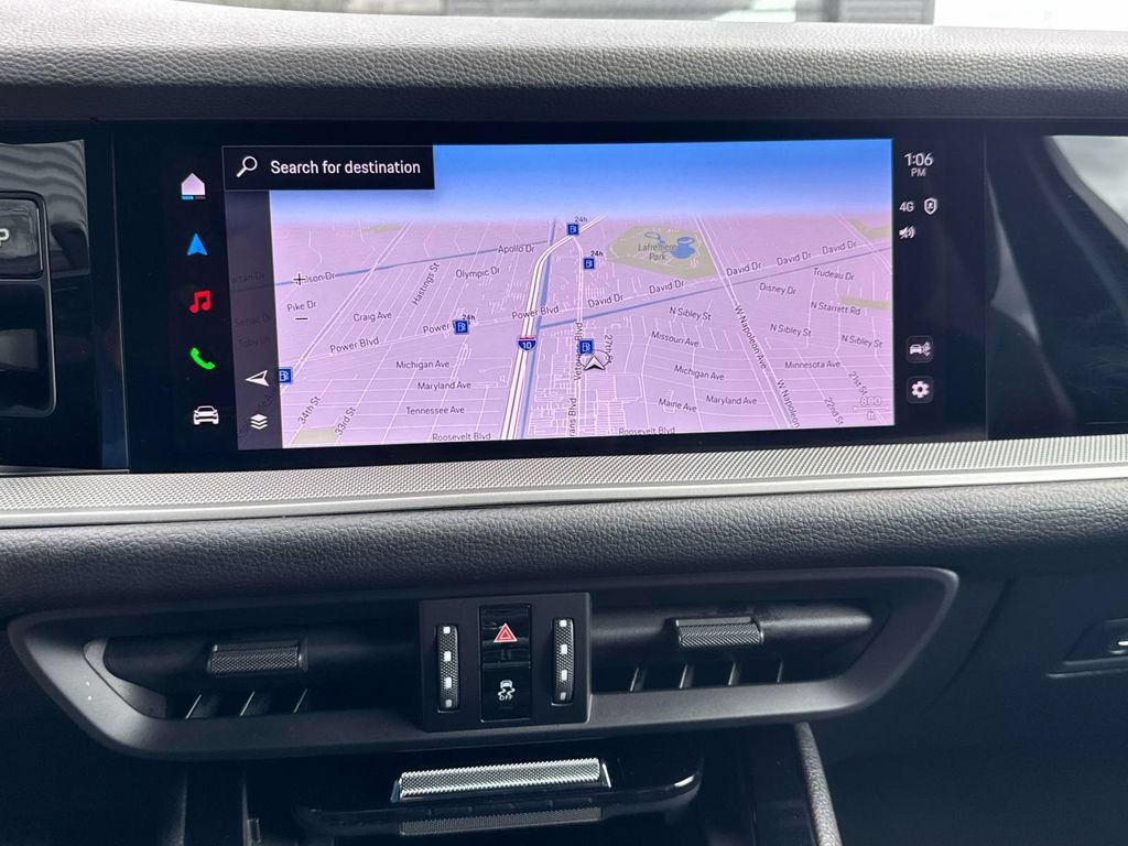Certified 2025 Porsche Cayenne AWD/4WD image 27