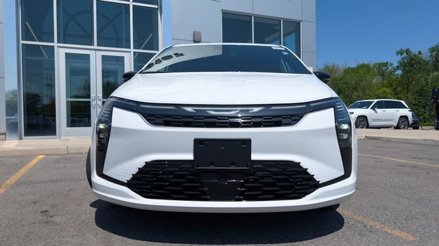 New 2027 Chrysler Pacifica Select FWD image 2