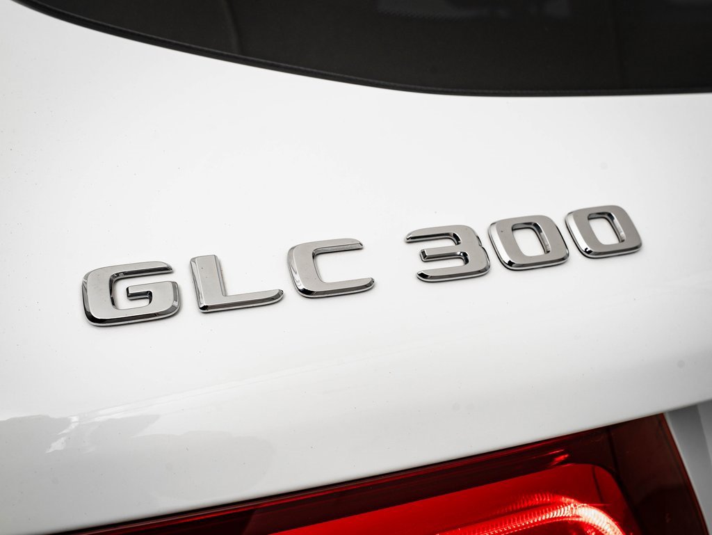 Used 2017 Mercedes-Benz GLC 300 4MATIC image 18