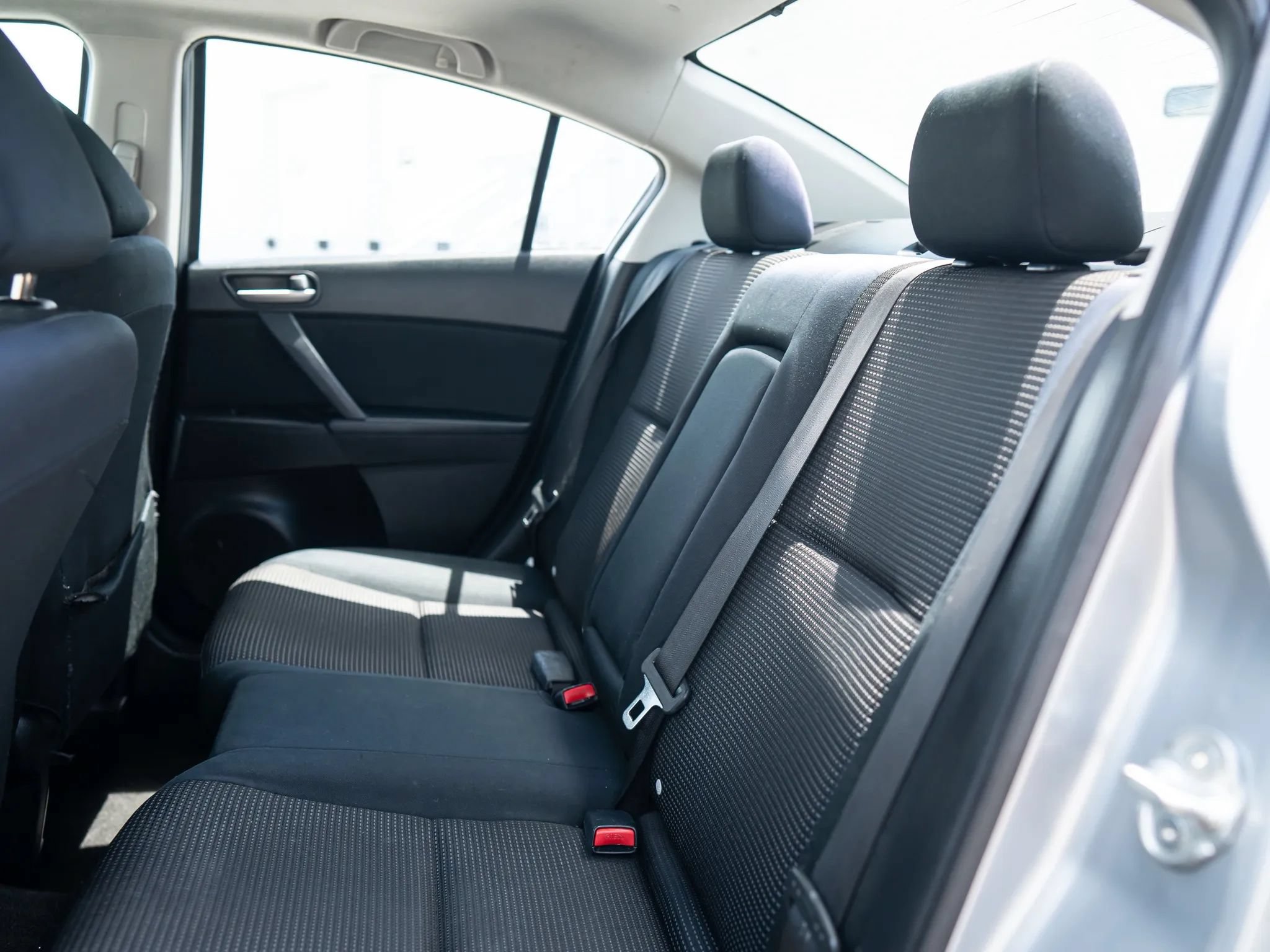 Used 2012 MAZDA MAZDA3 i Touring FWD image 21