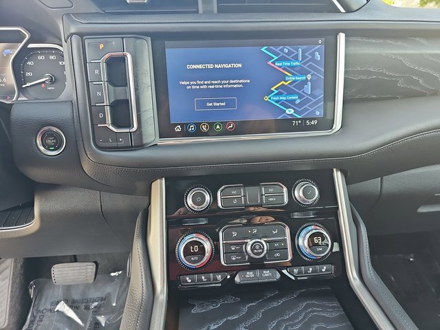 Used 2021 GMC Yukon XL Denali w/ Denali Premium Package image 23