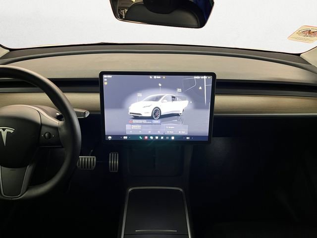 Used 2023 Tesla Model Y Performance image 13