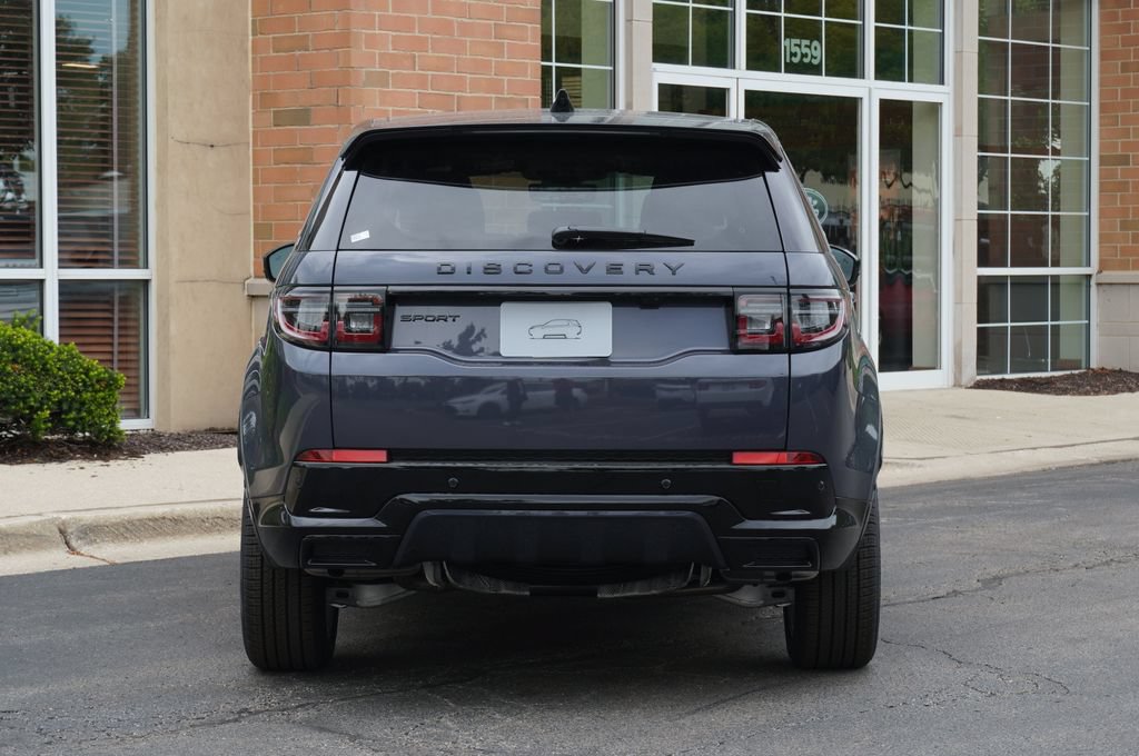 New 2026 Land Rover Discovery Sport Landmark AWD/4WD image 4