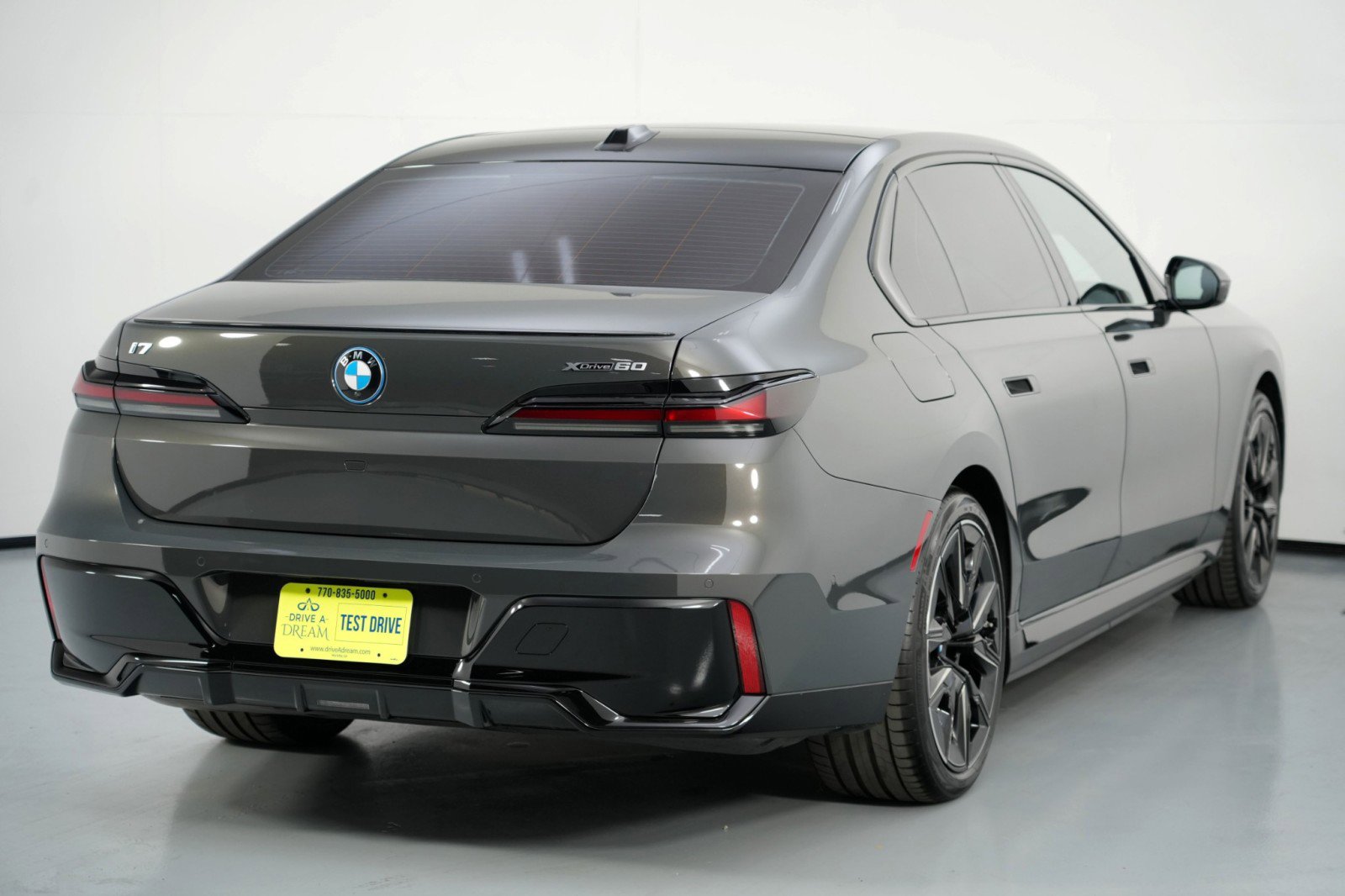 Used 2023 BMW i7 xDrive60 image 63