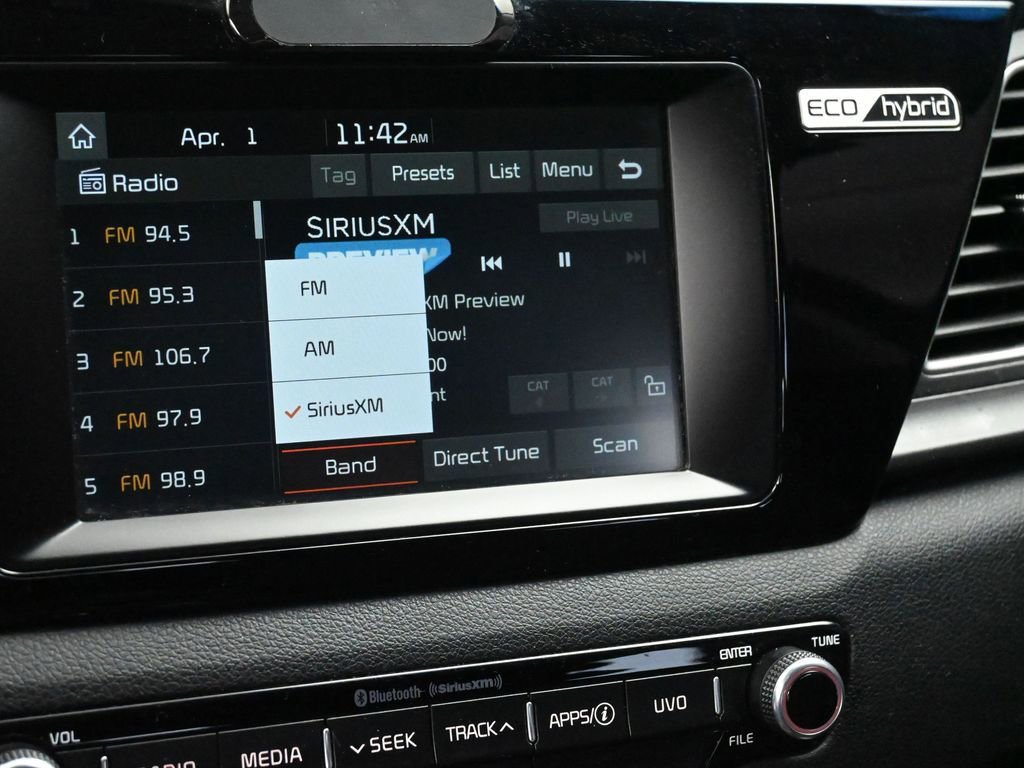 Used 2017 Kia Niro LX image 24