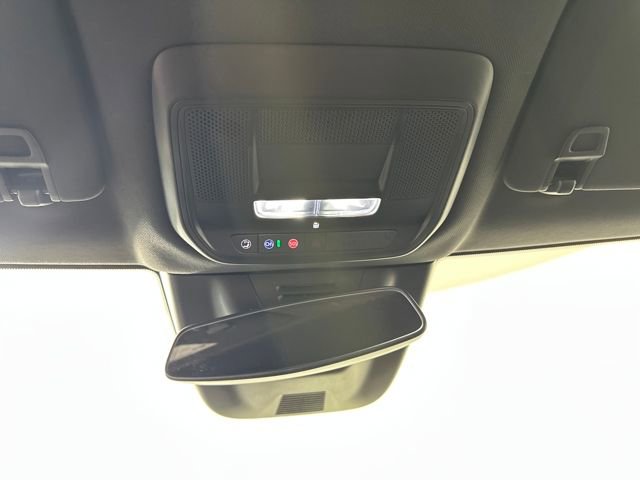 Used 2024 Chevrolet Equinox EV RS image 24