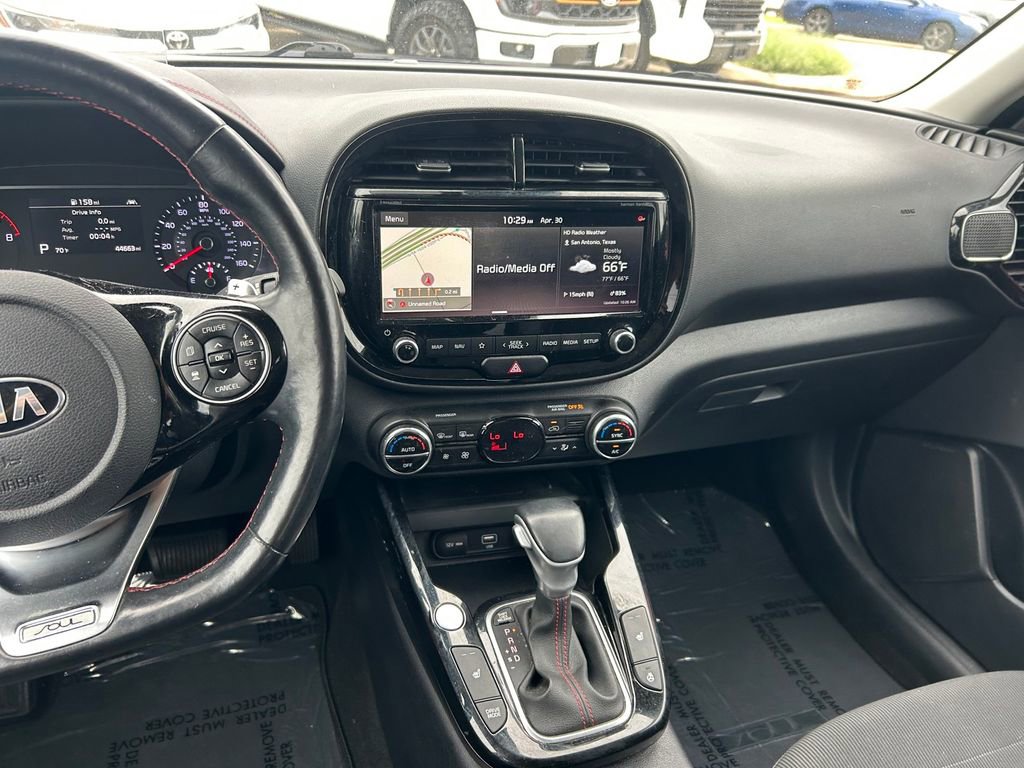 Used 2021 Kia Soul Turbo FWD image 18