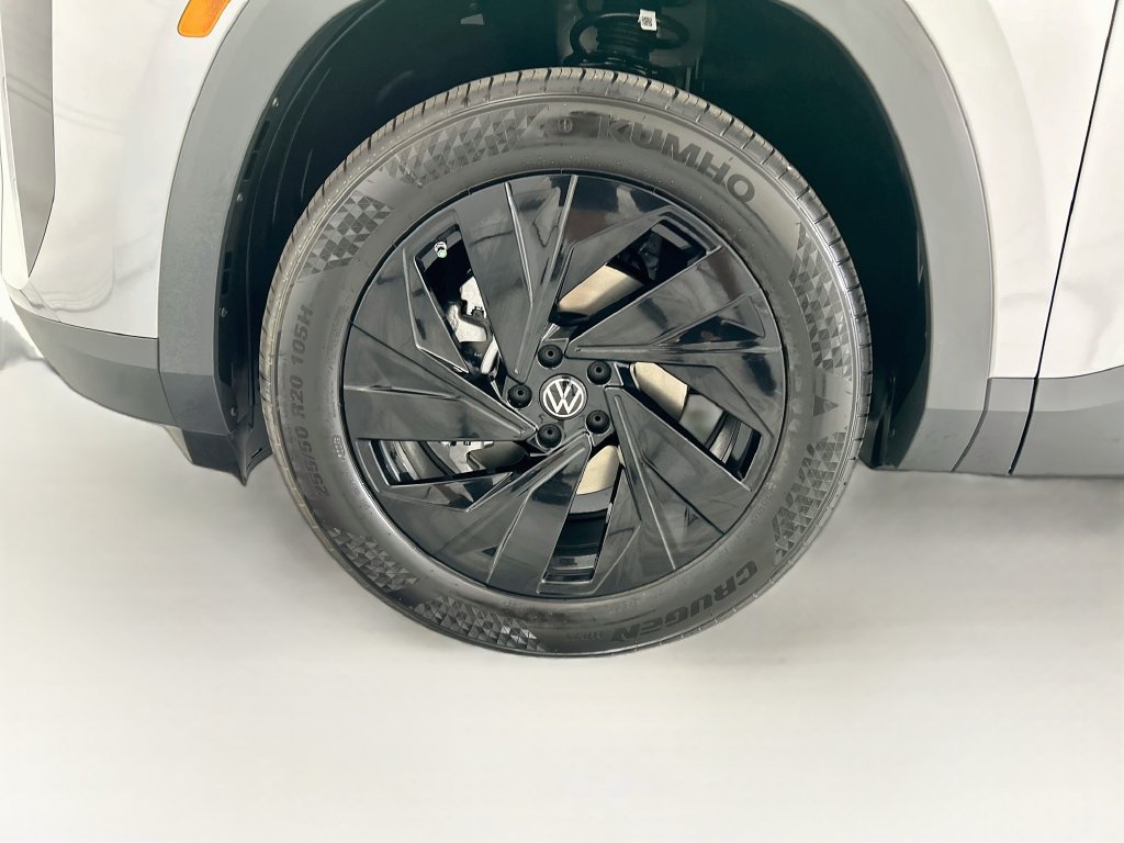 New 2027 Volkswagen Atlas SE FWD image 28