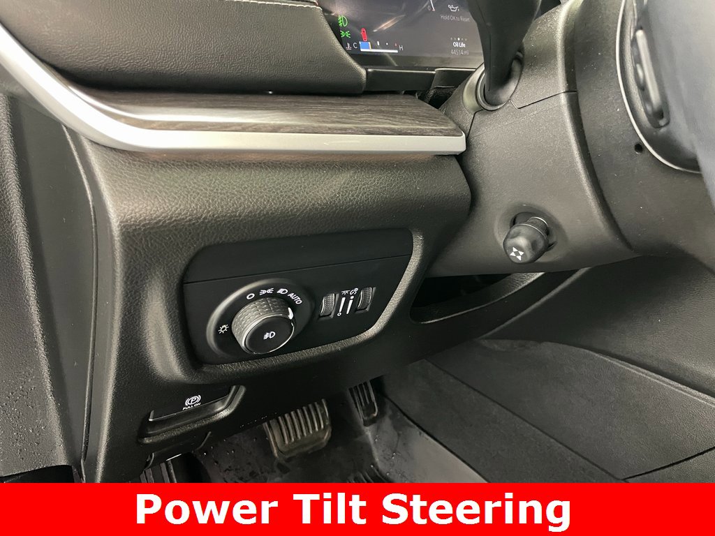 Used 2023 Jeep Grand Cherokee L Limited w/ Luxury Tech Group II image 5