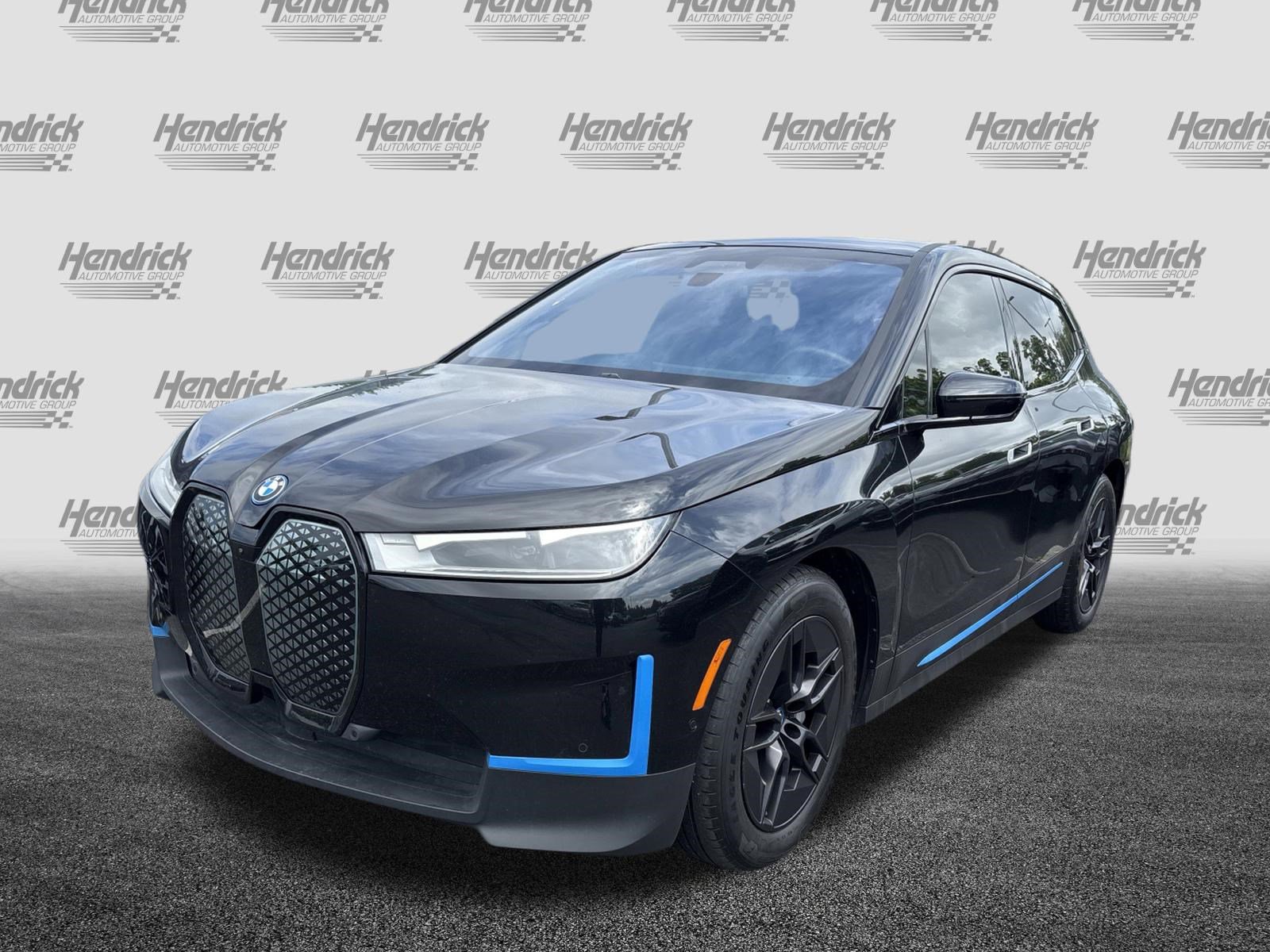 Used 2023 BMW iX xDrive50 w/ Premium Package AWD/4WD image 10