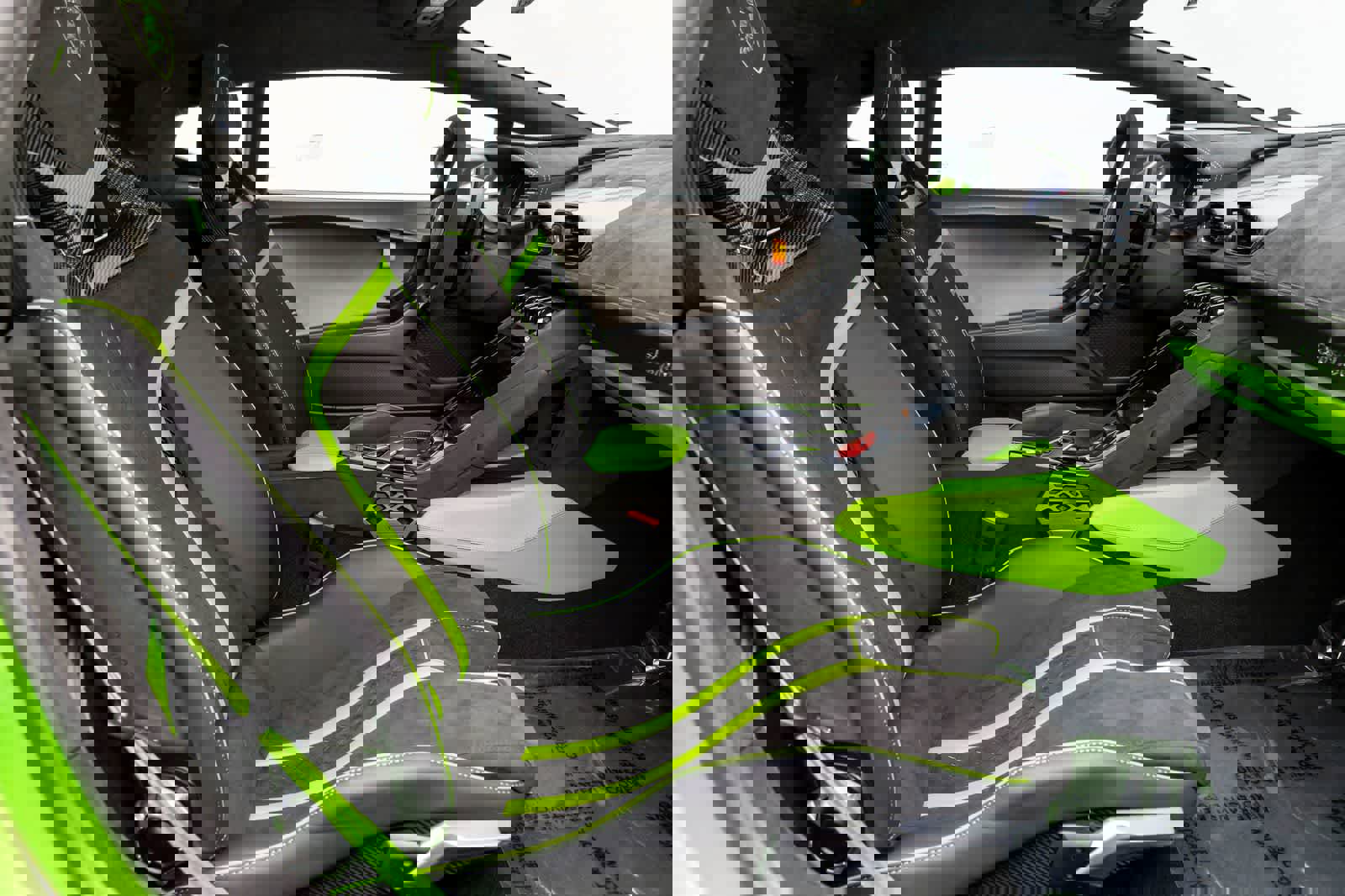 Used 2024 Lamborghini Huracan Tecnica image 14