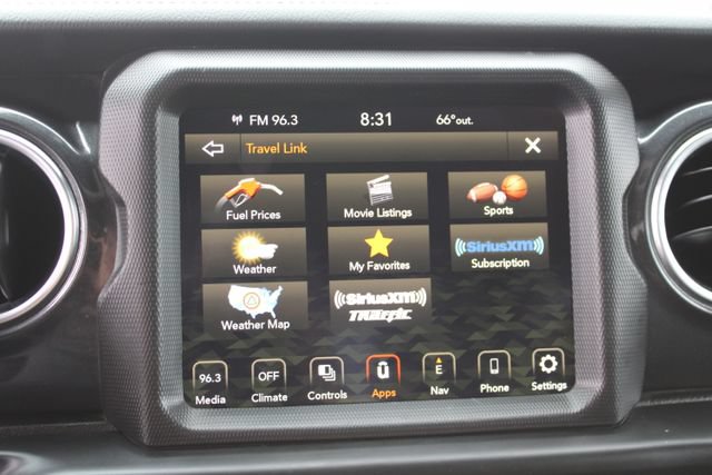 Used 2022 Jeep Wrangler Unlimited Sahara AWD/4WD image 24