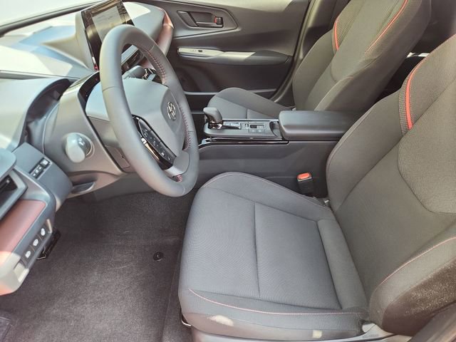 Used 2025 Toyota Prius Plug-In Hybrid FWD image 18