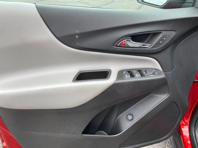 Used 2024 Chevrolet Equinox LT w/ LPO, Floor Liner Package FWD image 16