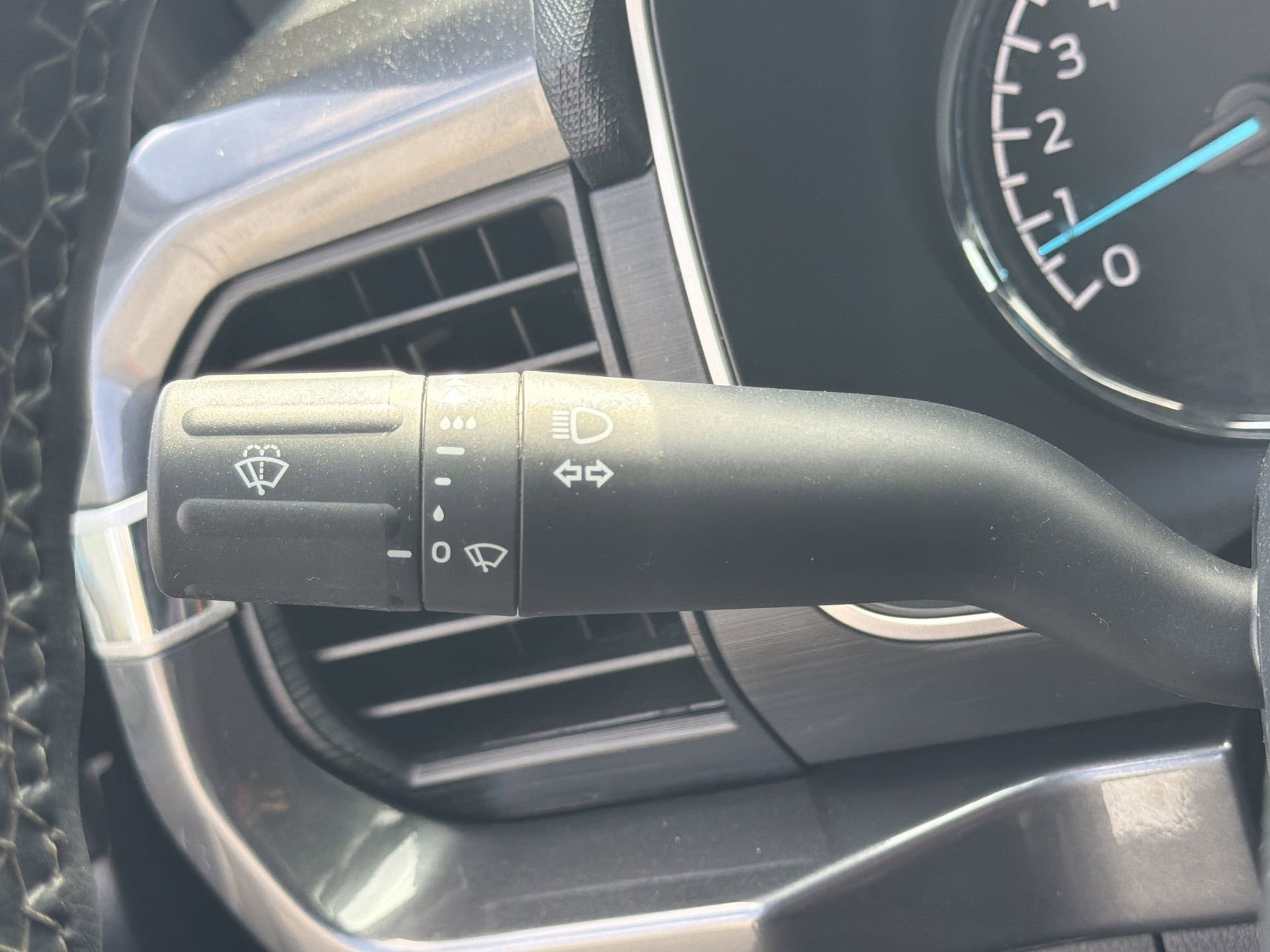 Certified 2023 Ford F150 XLT w/ Equipment Group 302A High image 20