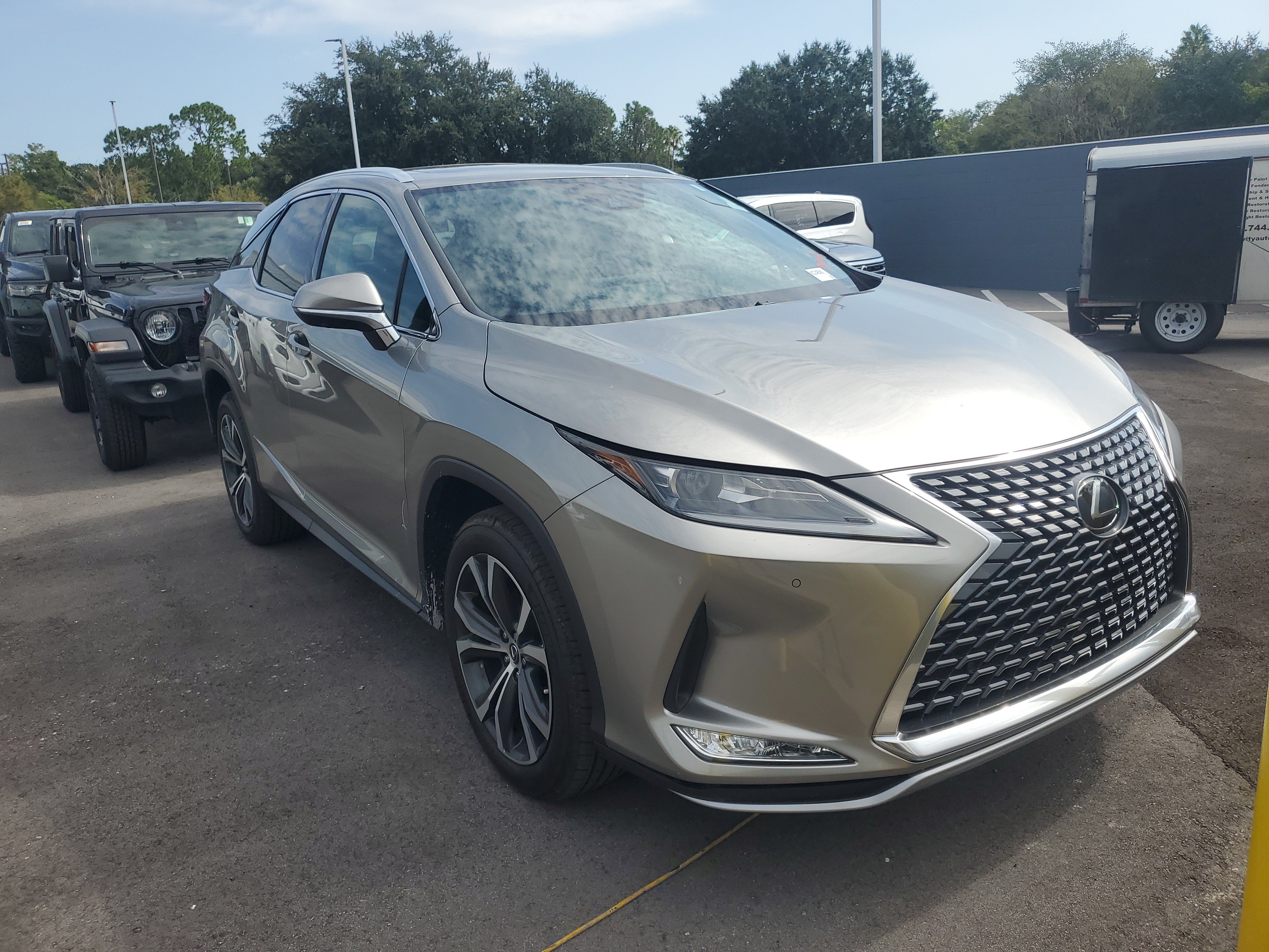 Used 2022 Lexus RX 350 FWD w/ Premium Package image 2