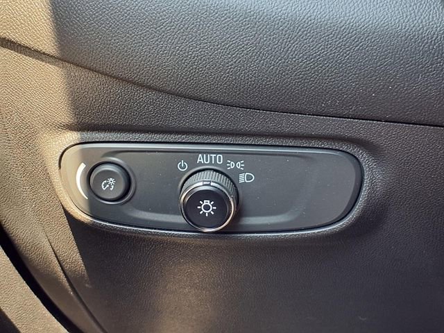 Used 2023 Chevrolet Equinox LT AWD/4WD image 18