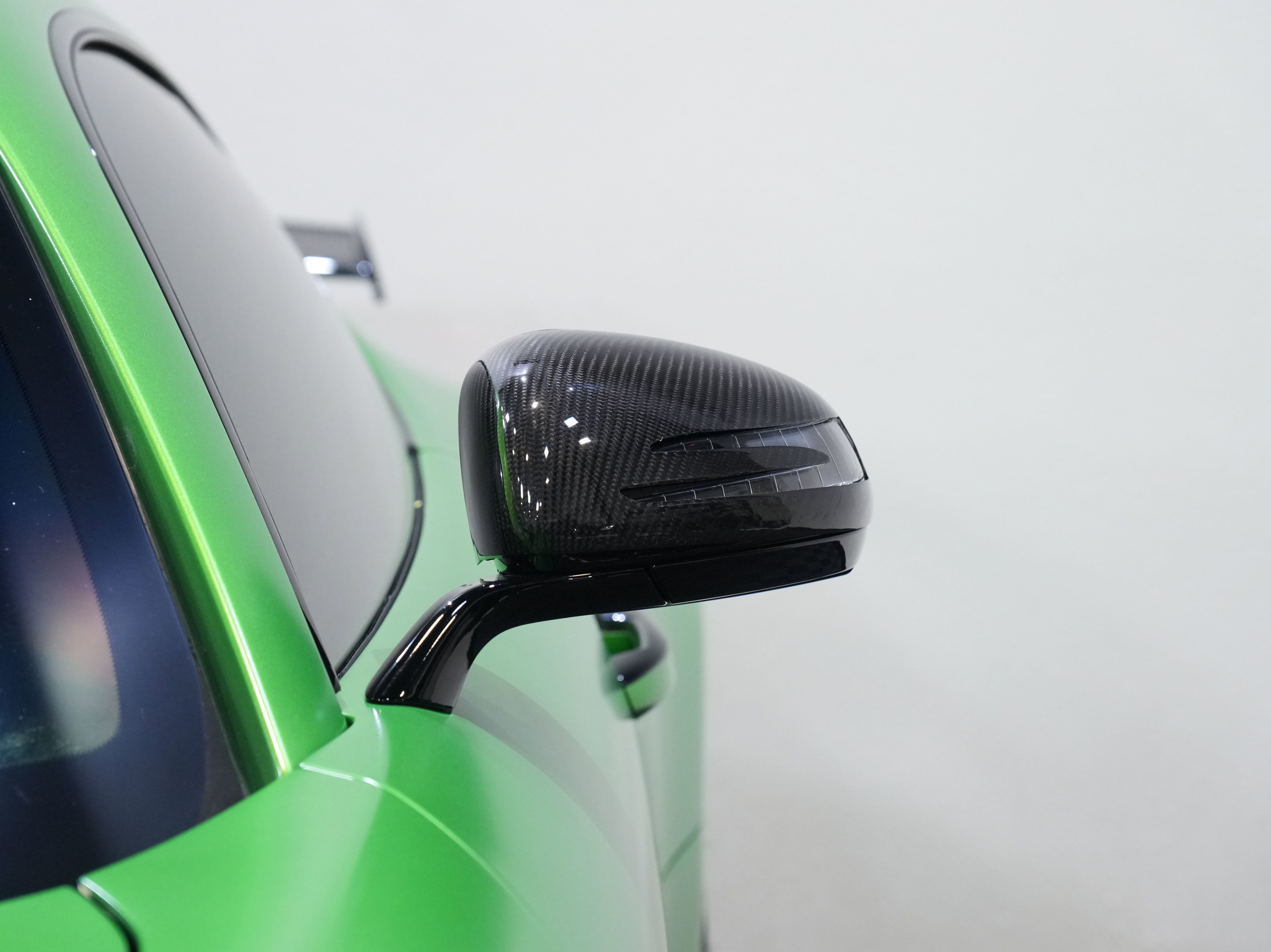 Used 2018 Mercedes-Benz AMG GT R image 11