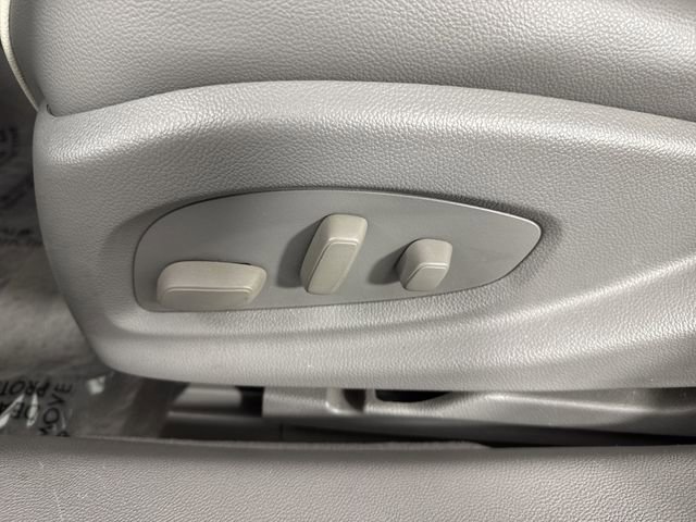 Used 2015 Chevrolet Impala LTZ FWD image 20