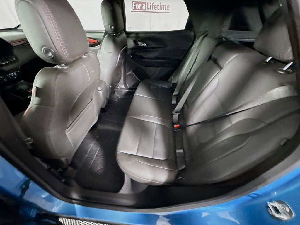 Used 2025 Chevrolet TrailBlazer RS AWD/4WD image 25