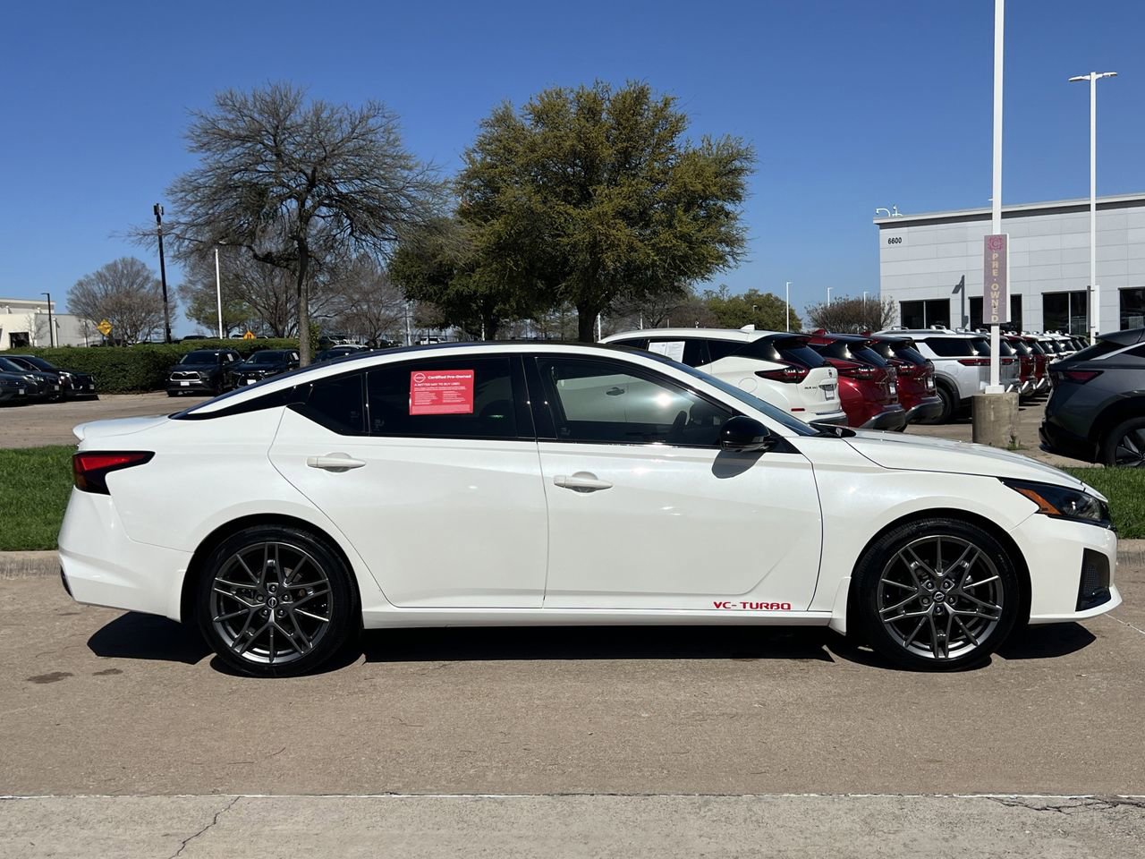 Certified 2023 Nissan Altima 2.0 SR image 3