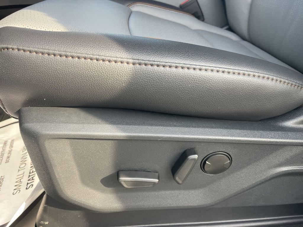 New 2026 Ford F150 Lariat w/ Equipment Group 501A Mid image 18