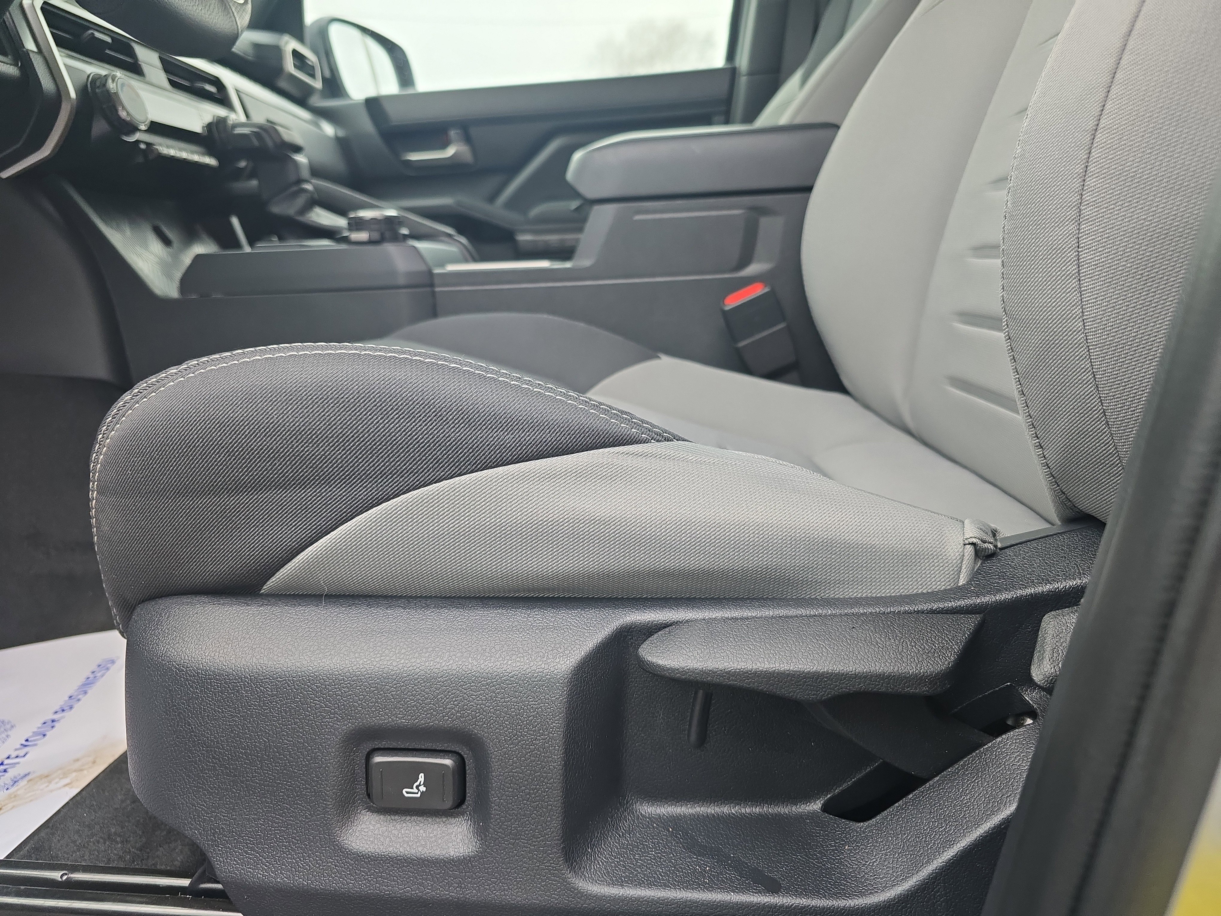 Used 2025 Toyota Tacoma TRD Sport image 13