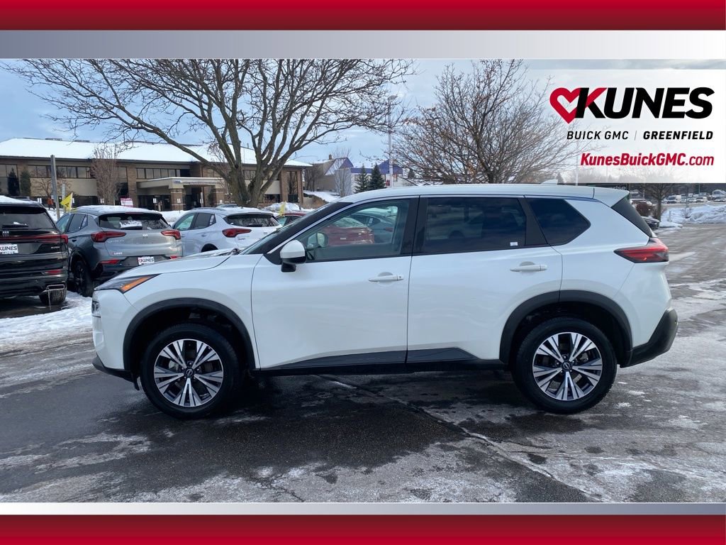 Used 2023 Nissan Rogue SV image 9