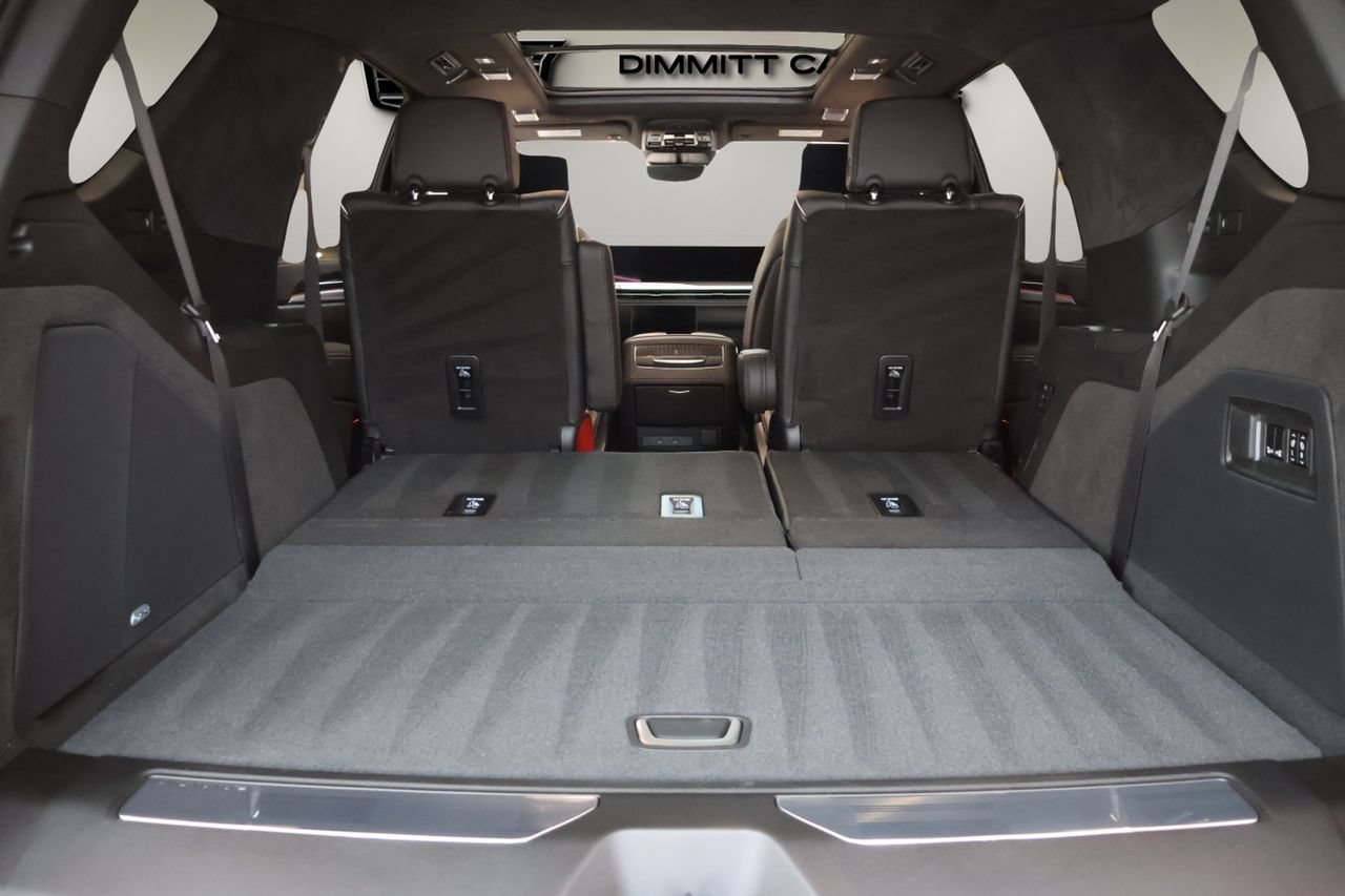Certified 2026 Cadillac Escalade V w/ LPO, Onyx Lite Package AWD/4WD image 18