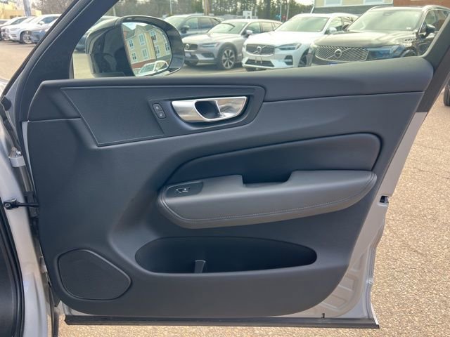 Certified 2023 Volvo XC60 B5 Plus w/ Climate Package image 17