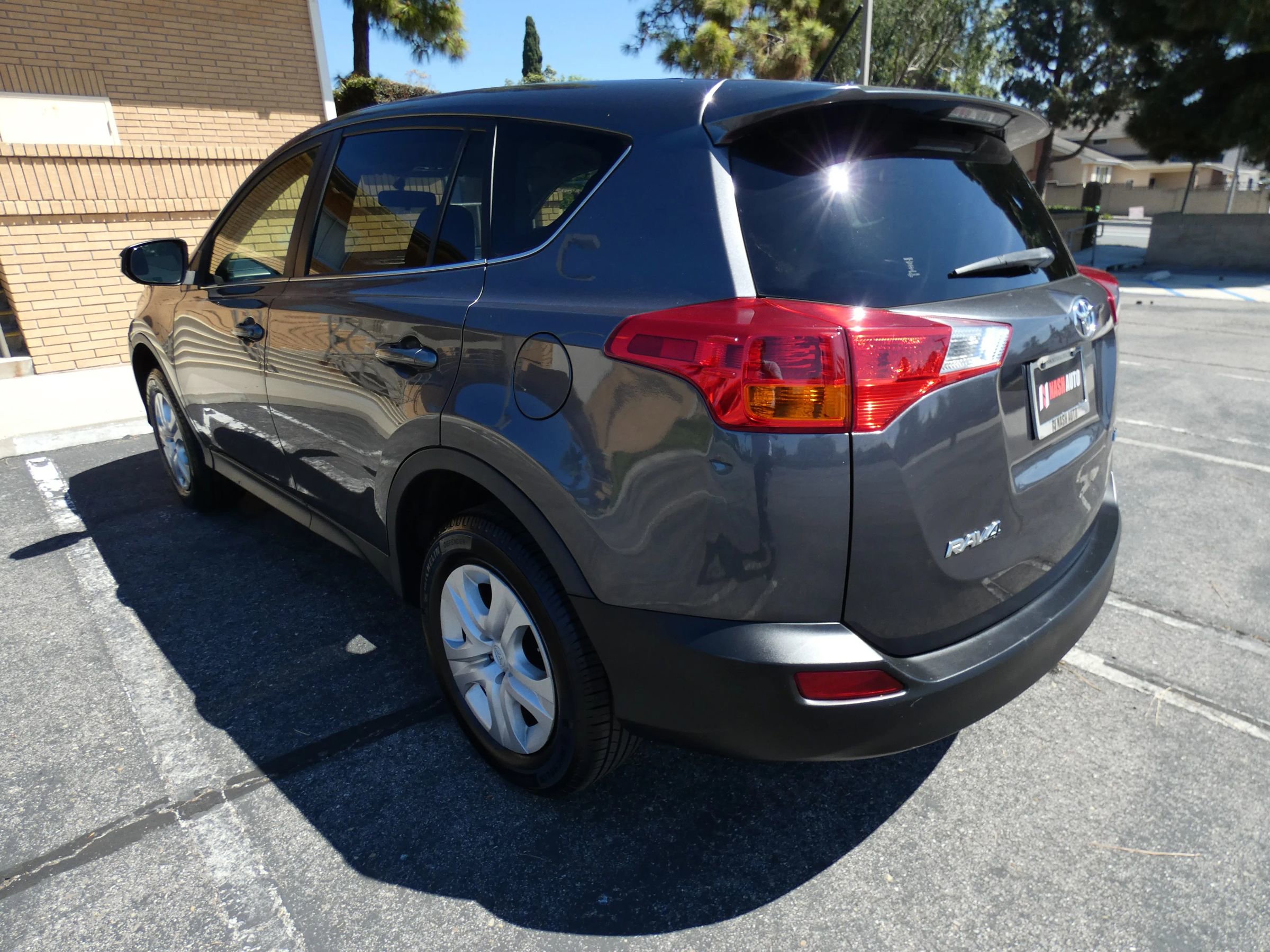 Used 2015 Toyota RAV4 LE image 12