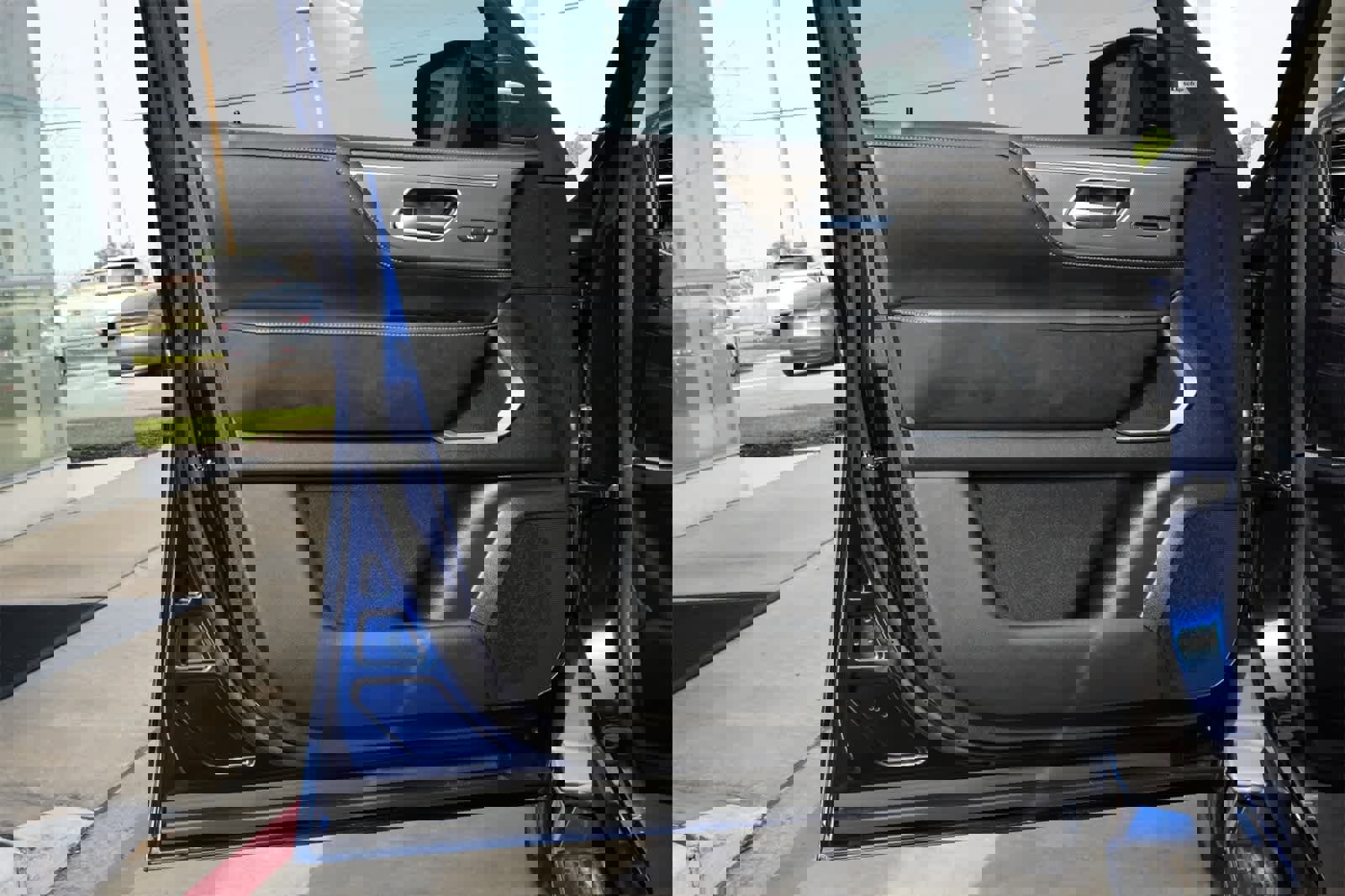 New 2025 INFINITI QX80 Luxe w/ Cargo Package image 18