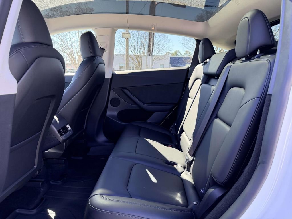 Used 2025 Tesla Model Y Long Range image 15