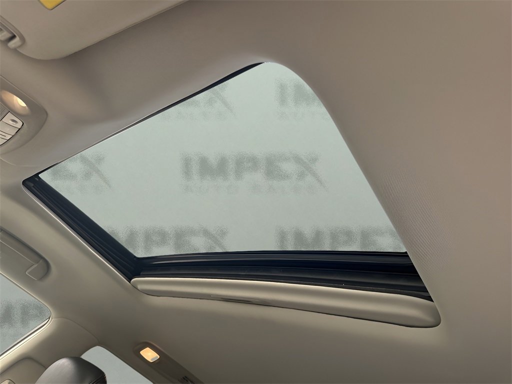 Used 2023 Nissan Armada SL image 12