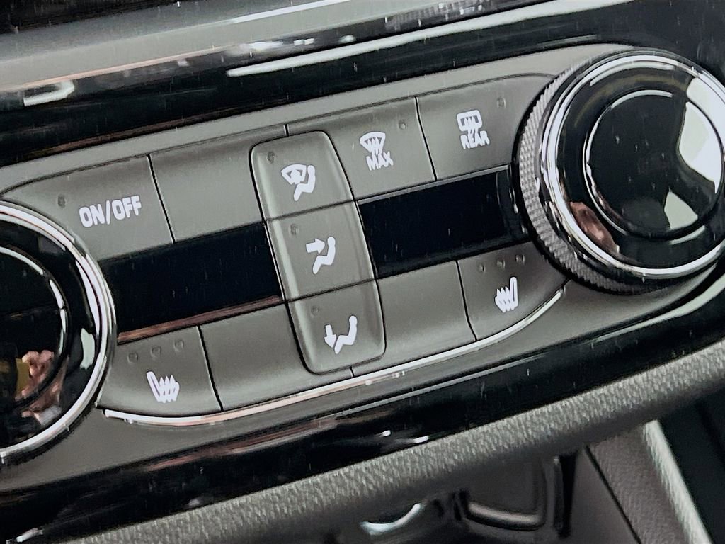 New 2026 Buick Envista Sport Touring w/ Convenience I Package FWD image 17