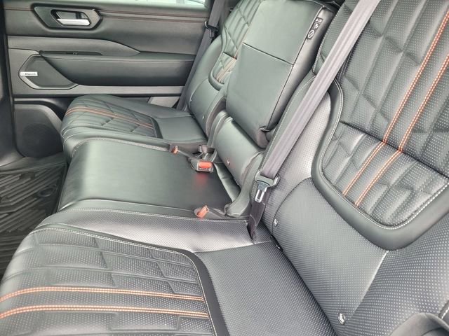 Certified 2025 Nissan Armada PRO-4X w/ Pro-4X Premium Package image 15