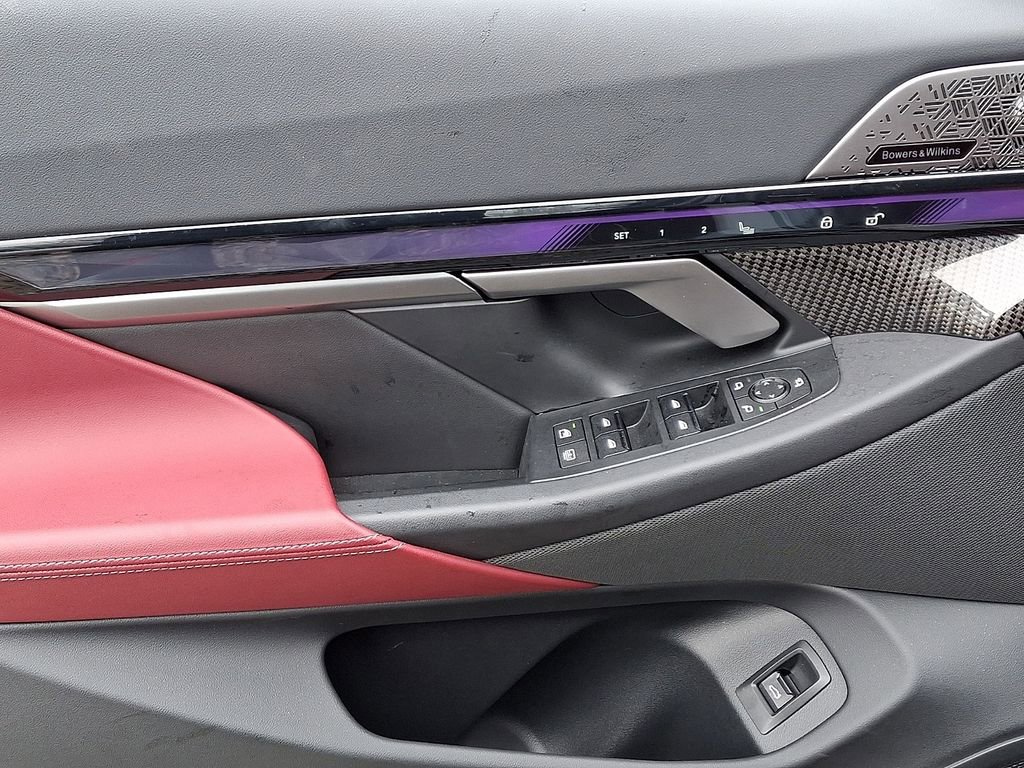 Certified 2025 BMW i5 M60 w/ Executive Package image 13