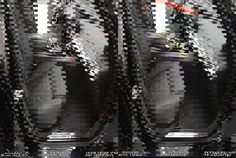 Used 2025 BMW 750e xDrive w/ Executive Package AWD/4WD image 19