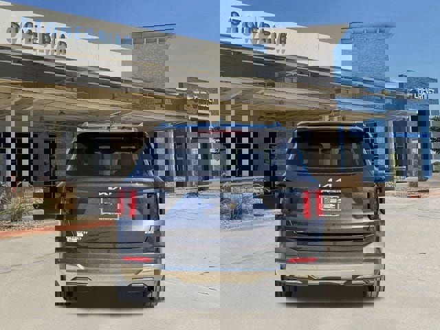 Used 2025 Kia Sorento EX image 6