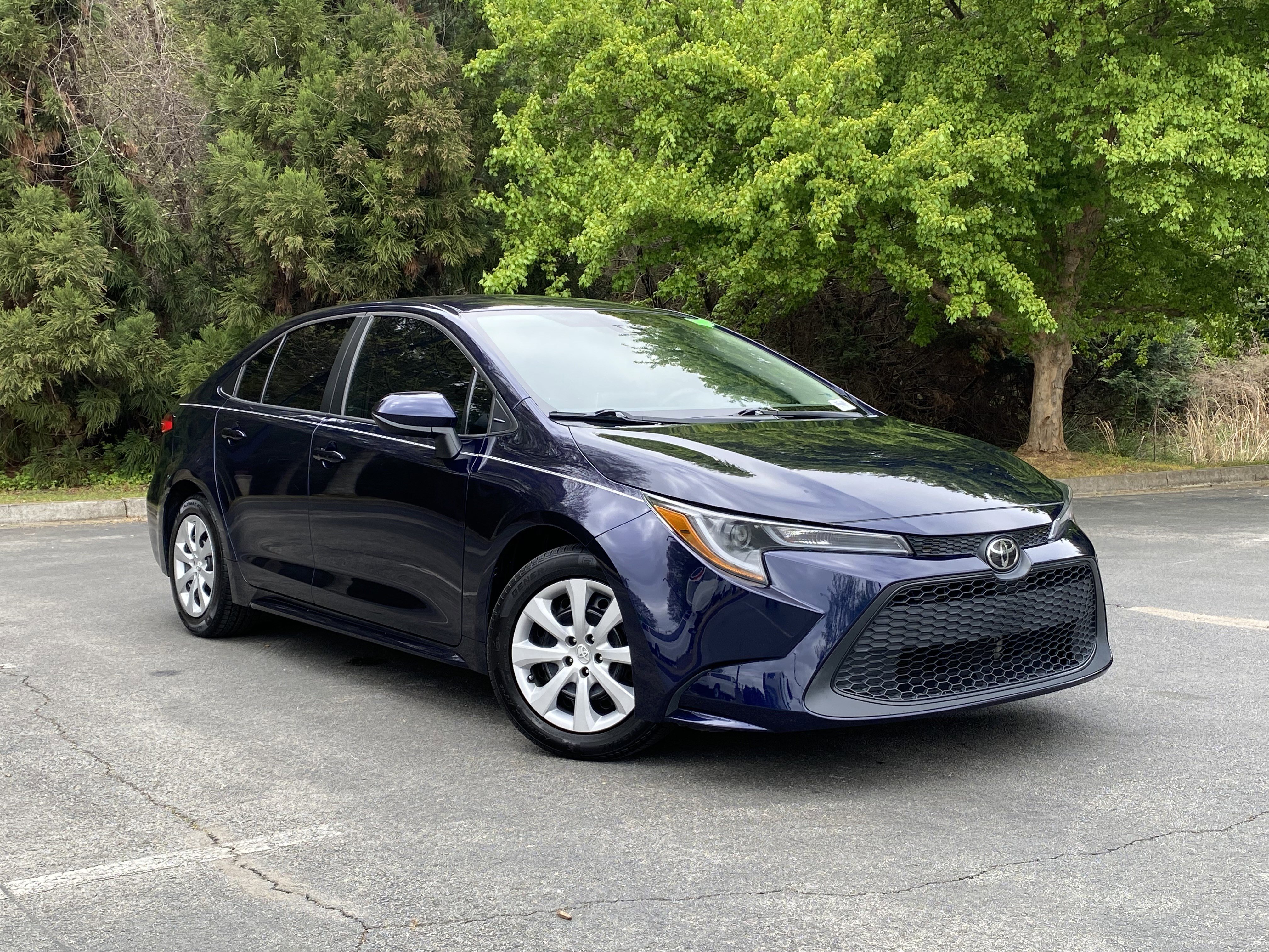 Used 2021 Toyota Corolla LE image 39