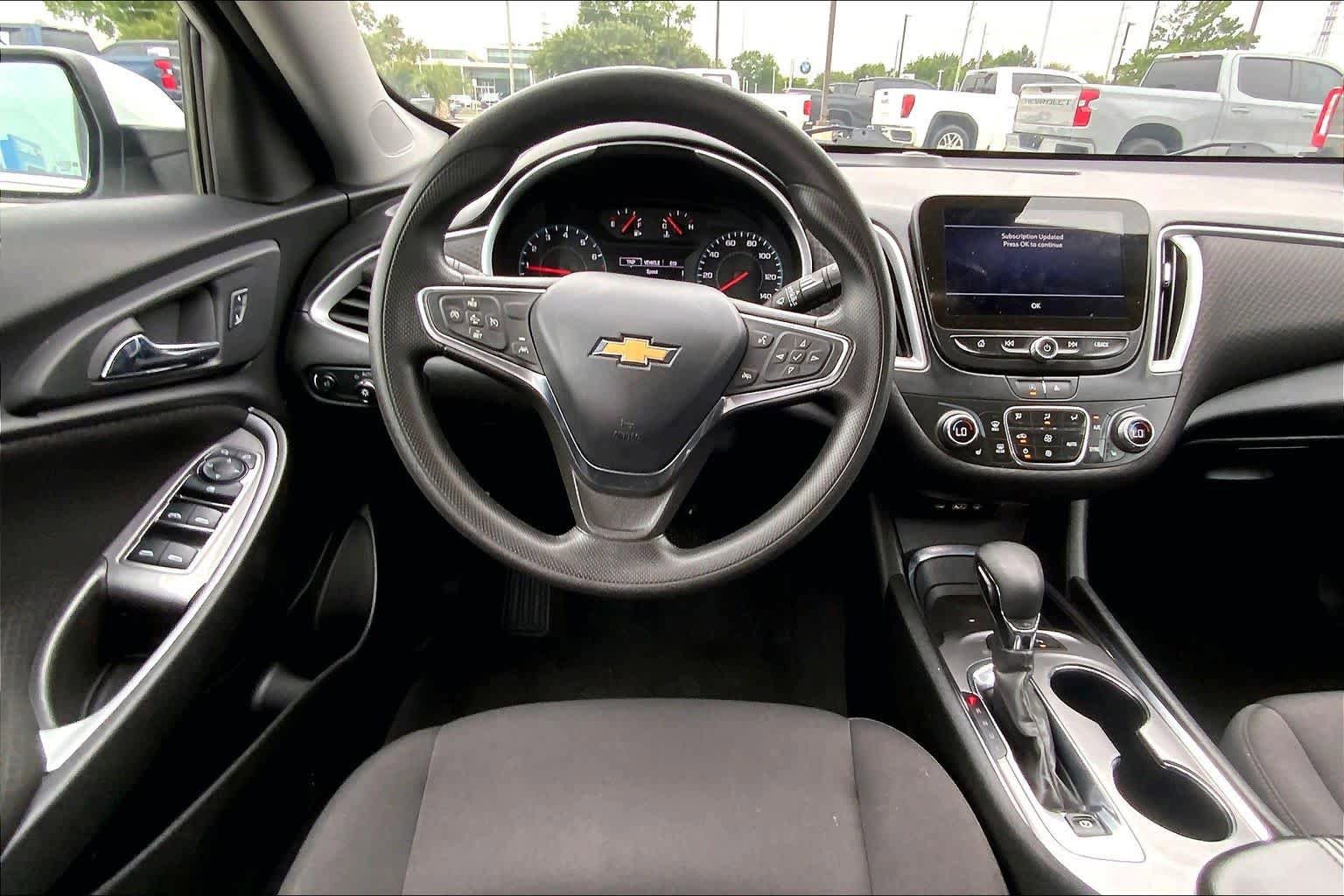 Used 2024 Chevrolet Malibu LT FWD image 6