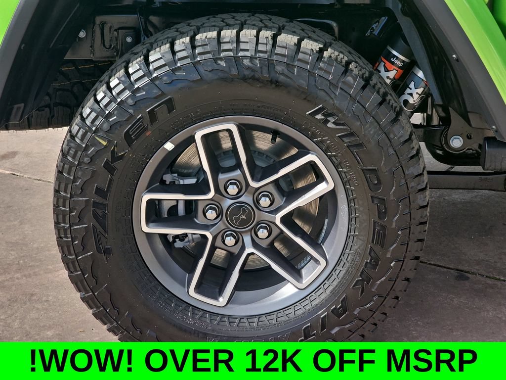 New 2025 Jeep Gladiator Mojave w/ Convenience Group AWD/4WD image 37