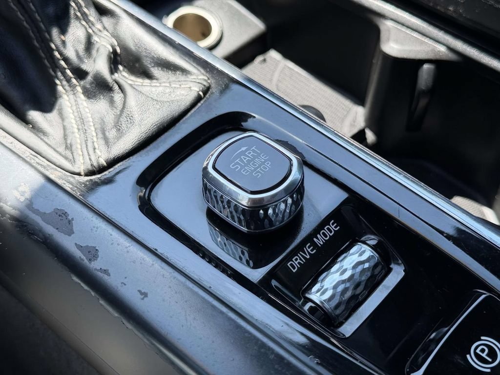 Used 2019 Volvo S60 T5 R-Design FWD image 8