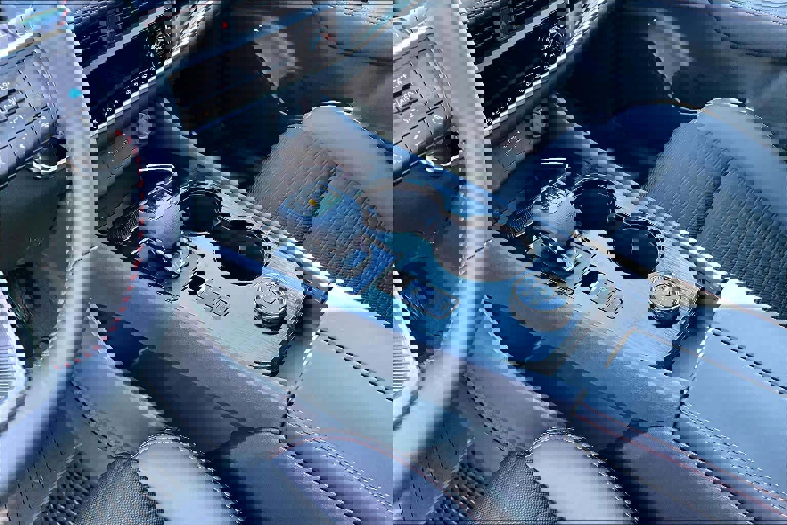 New 2026 Nissan Rogue SV image 7